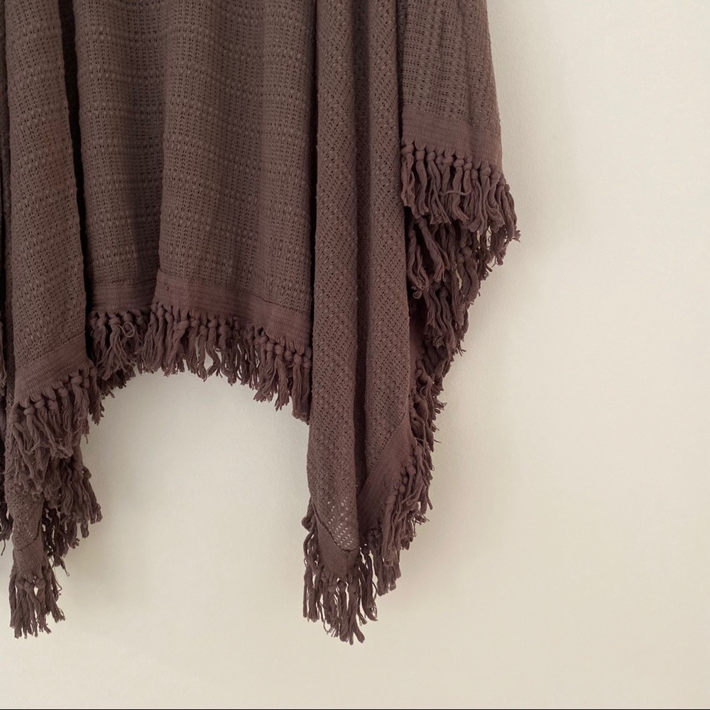 Others Follow Draped Fringe Poncho Size Medium - image 8
